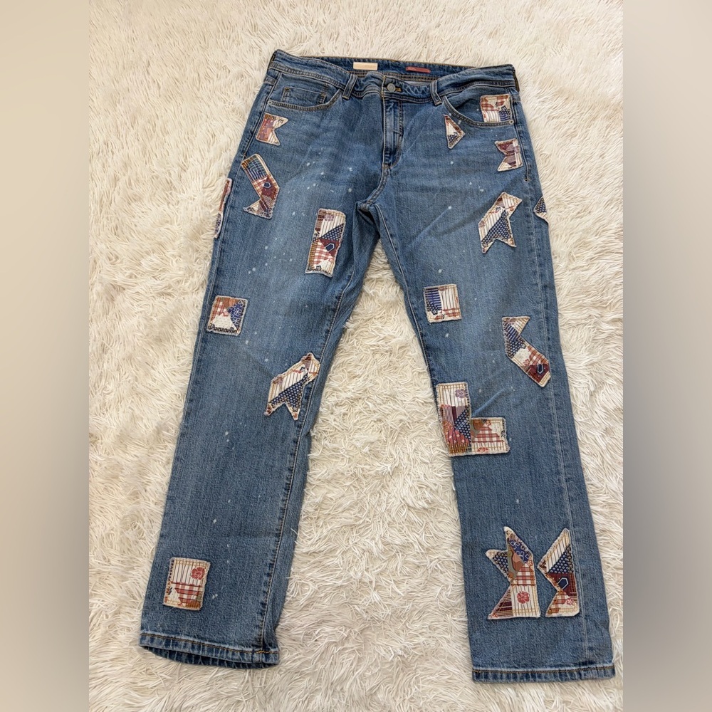 Pilcro The Slim Boyfriend Jeans  - Size 32 - Picture 3 of 10